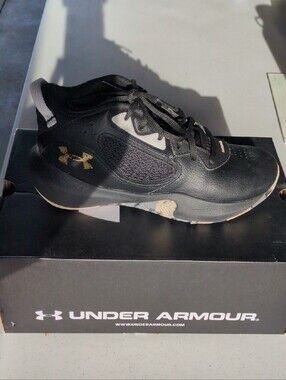 Under Armour Black  Basketball Sneakers
